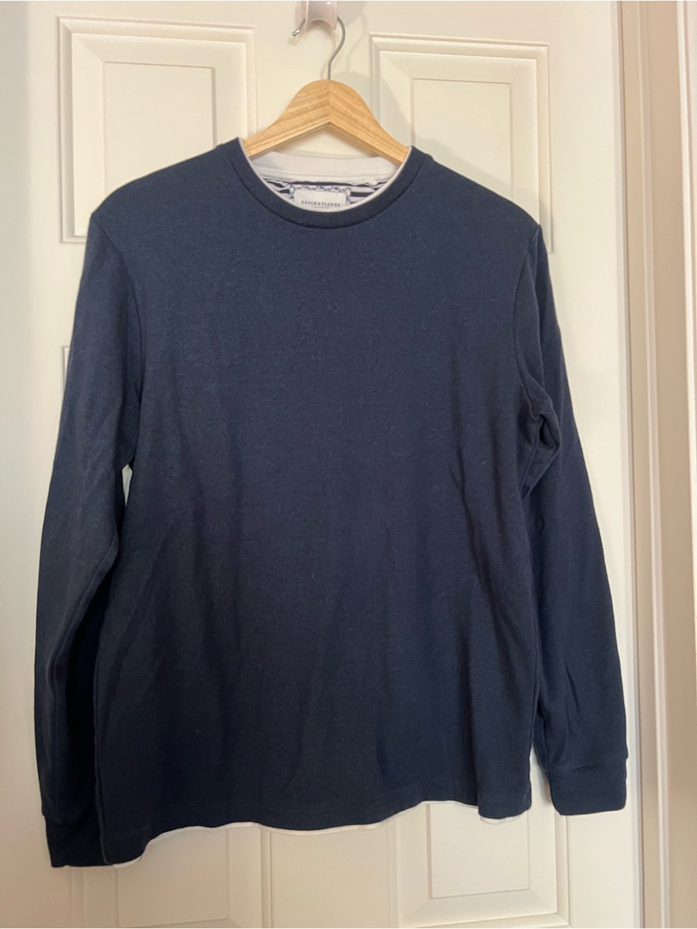 Denim & Flower Men's Long-Sleeve Crewneck Shirt - Navy Blue